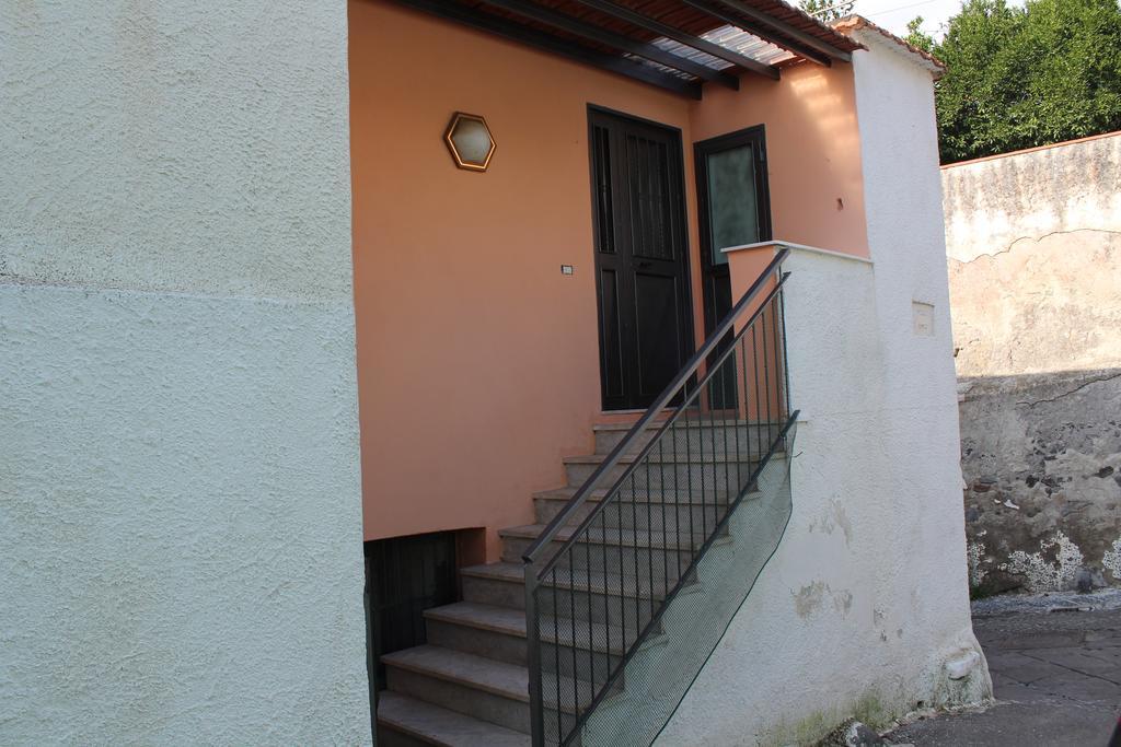 Anvi Apartment Pollena Trocchia Екстериор снимка